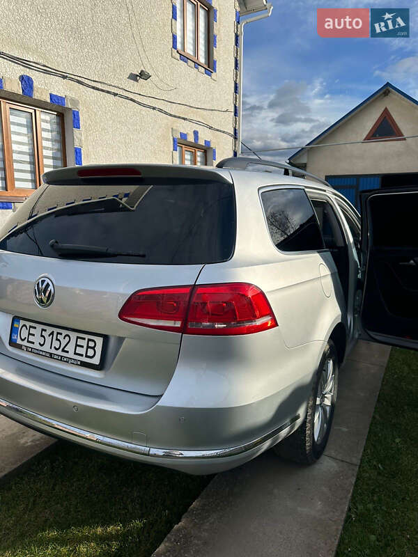 Універсал Volkswagen Passat 2011 в Чернівцях