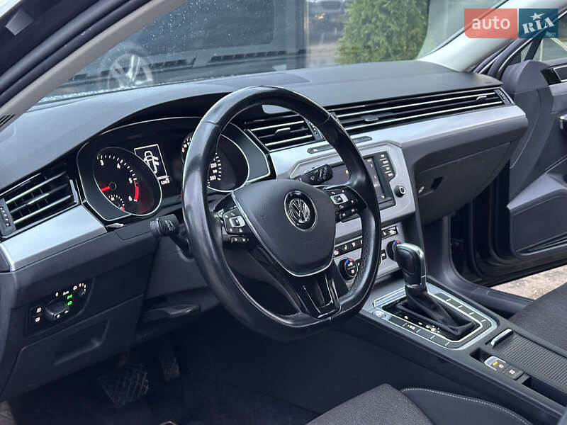 Універсал Volkswagen Passat 2017 в Харкові фото 14 Універсал Volkswagen Passat 2017 в Харкові