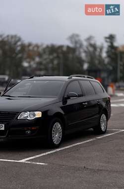 Универсал Volkswagen Passat 2010 в Киеве