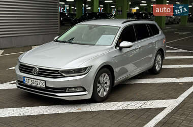 Універсал Volkswagen Passat 2015 в Києві