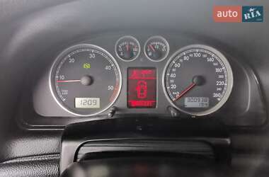 Универсал Volkswagen Passat 2001 в  фото 21 Универсал Volkswagen Passat 2001 в