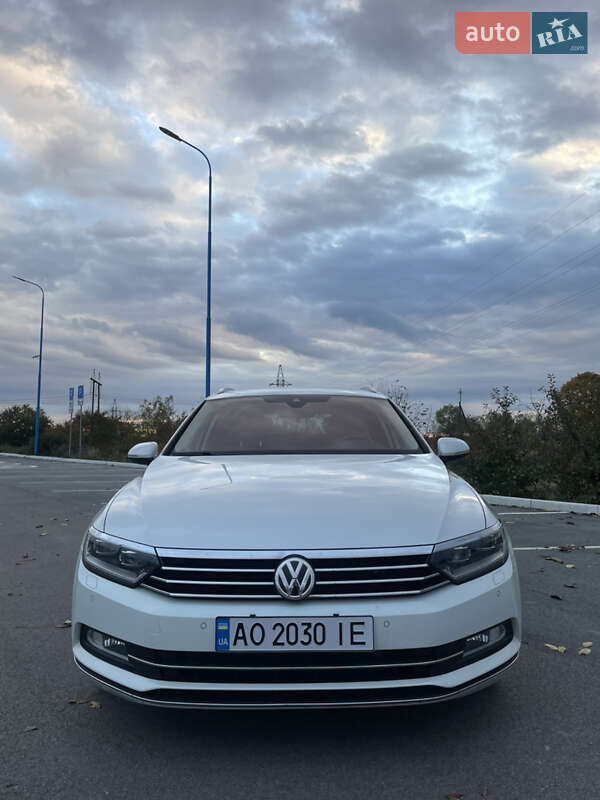 Универсал Volkswagen Passat 2016 в Ужгороде фото 5 Универсал Volkswagen Passat 2016 в Ужгороде