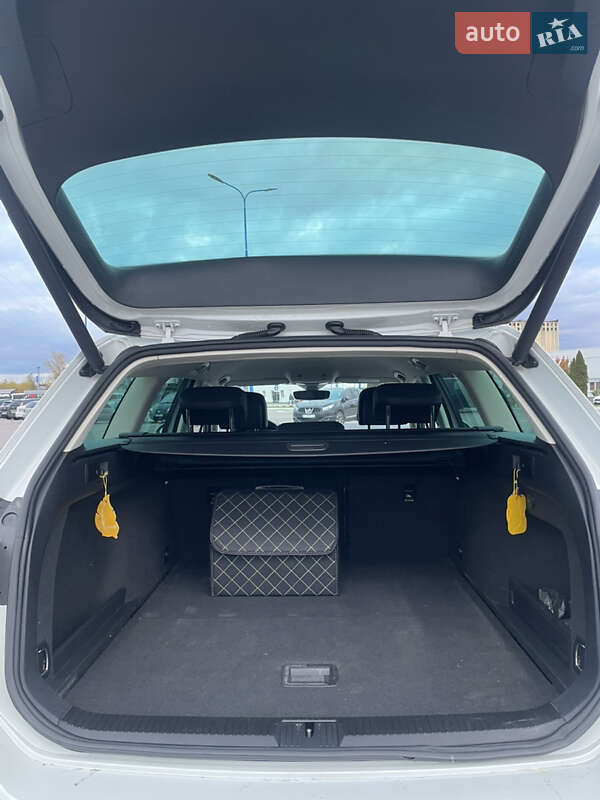 Универсал Volkswagen Passat 2016 в Ужгороде фото 10 Универсал Volkswagen Passat 2016 в Ужгороде