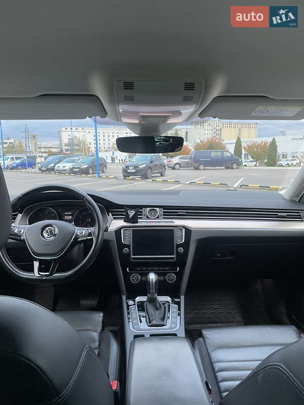 Универсал Volkswagen Passat 2016 в Ужгороде фото 15 Универсал Volkswagen Passat 2016 в Ужгороде