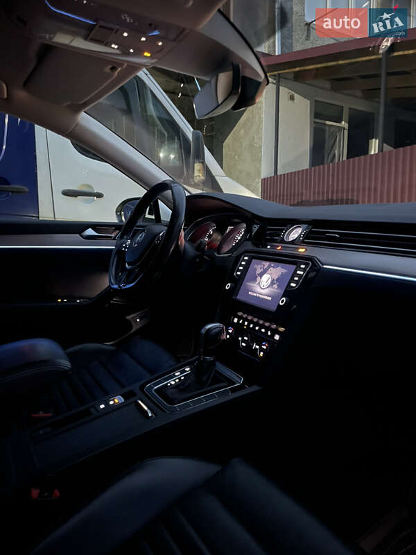 Универсал Volkswagen Passat 2016 в Ужгороде фото 20 Универсал Volkswagen Passat 2016 в Ужгороде