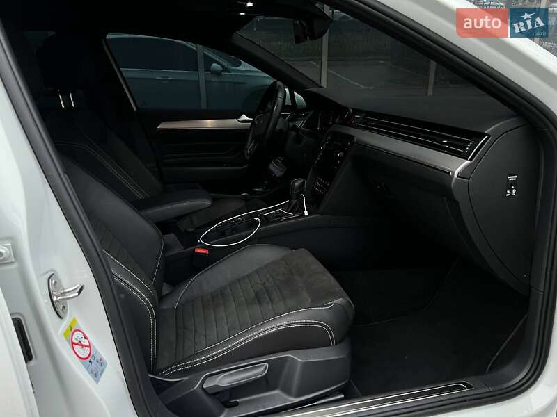 Седан Volkswagen Passat 2021 в Киеве фото 11 Седан Volkswagen Passat 2021 в Киеве