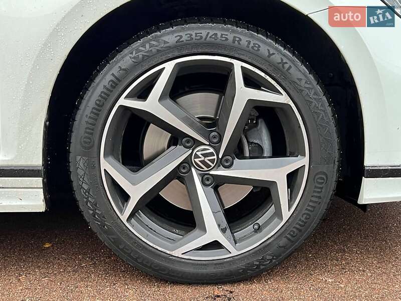 Седан Volkswagen Passat 2021 в Киеве фото 18 Седан Volkswagen Passat 2021 в Киеве