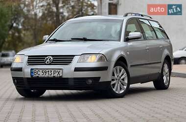 Универсал Volkswagen Passat 2002 в Звягеле