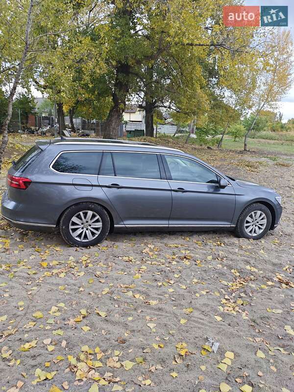Універсал Volkswagen Passat 2016 в Дніпрі