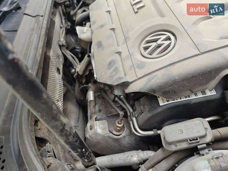 Універсал Volkswagen Passat 2016 в Дніпрі