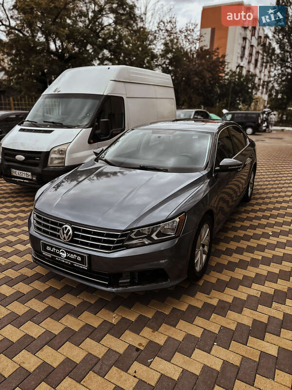 Седан Volkswagen Passat 2017 в Миколаєві