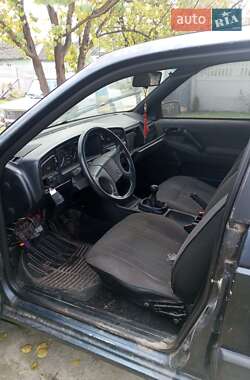 Седан Volkswagen Passat 1988 в Ровно