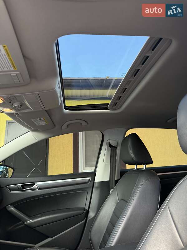 Седан Volkswagen Passat 2016 в Кривом Роге