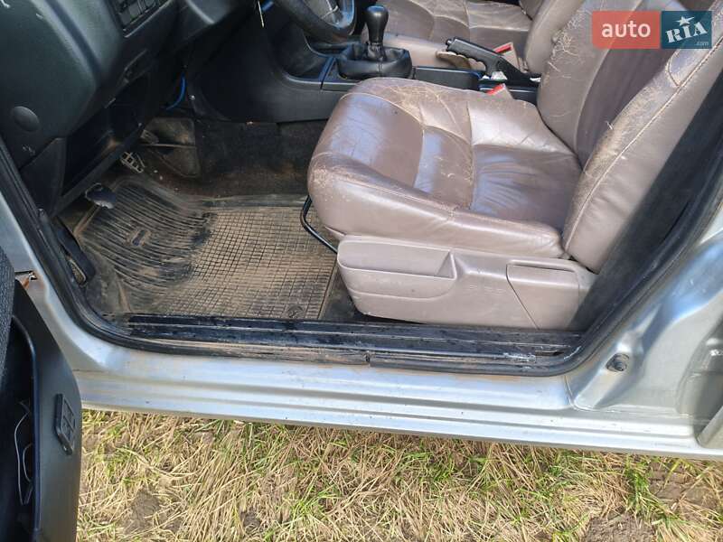 Универсал Volkswagen Passat 1990 в Дубно