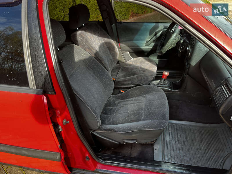 Універсал Volkswagen Passat 1995 в Львові фото 10 Універсал Volkswagen Passat 1995 в Львові