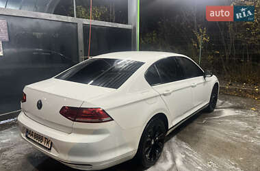 Седан Volkswagen Passat 2016 в 