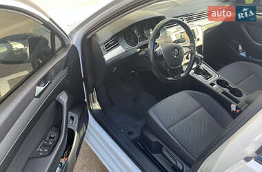 Седан Volkswagen Passat 2016 в 