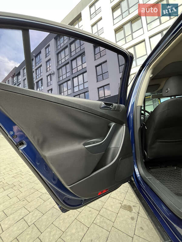 Седан Volkswagen Passat 2007 в Новояворівську фото 35 Седан Volkswagen Passat 2007 в Новояворівську