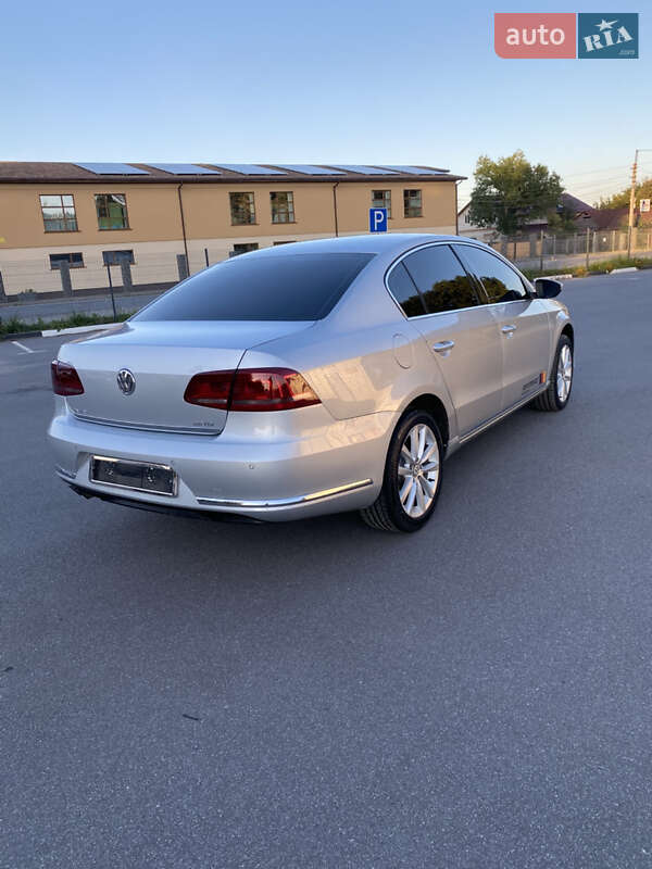 Седан Volkswagen Passat 2013 в Казатине