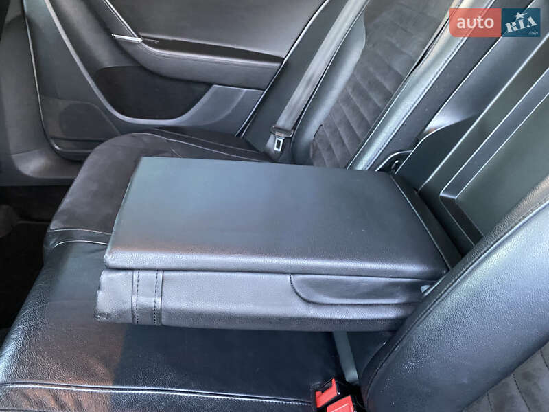 Седан Volkswagen Passat 2013 в Казатине