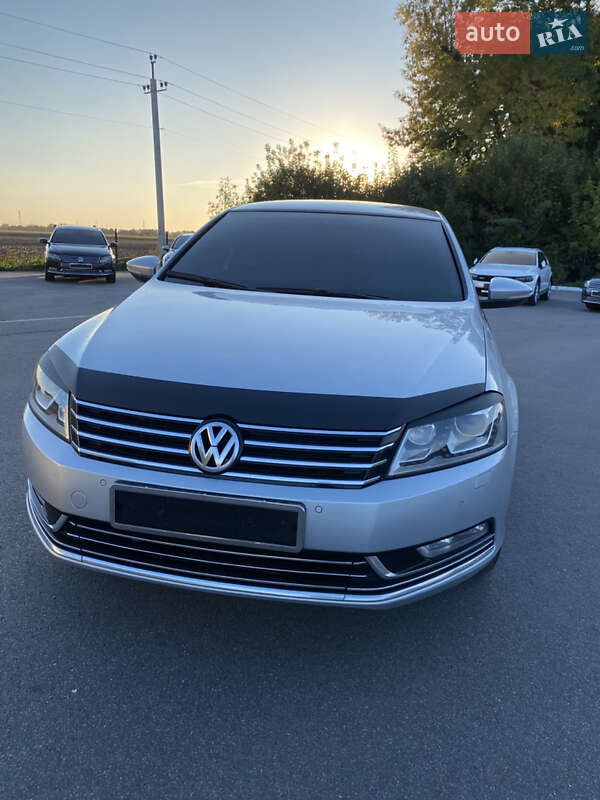 Седан Volkswagen Passat 2013 в Казатине