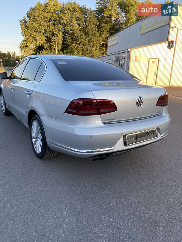 Седан Volkswagen Passat 2013 в Казатине