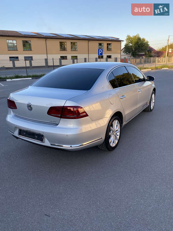 Седан Volkswagen Passat 2013 в Казатине