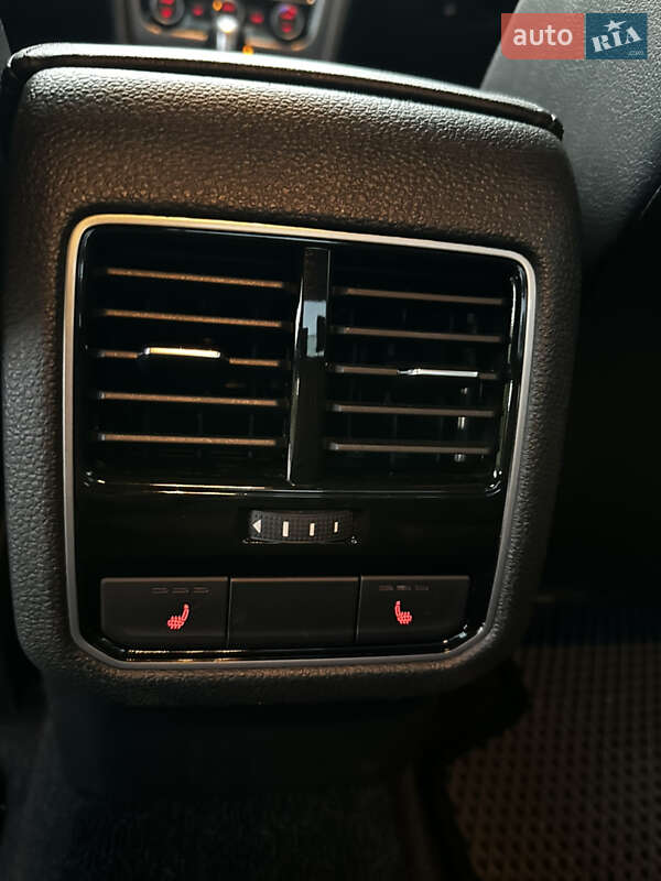 Седан Volkswagen Passat 2016 в Киеве