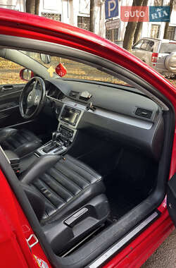 Седан Volkswagen Passat 2010 в 