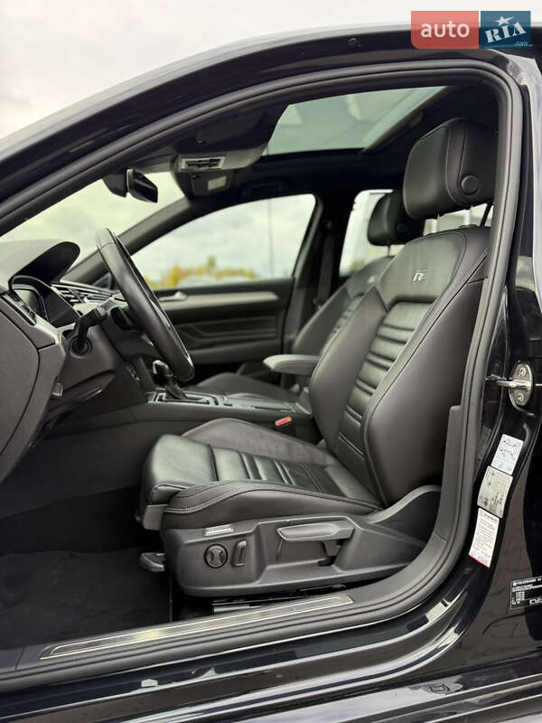 Седан Volkswagen Passat 2022 в Луцьку