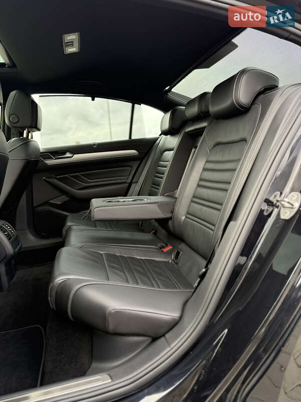 Седан Volkswagen Passat 2022 в Луцьку
