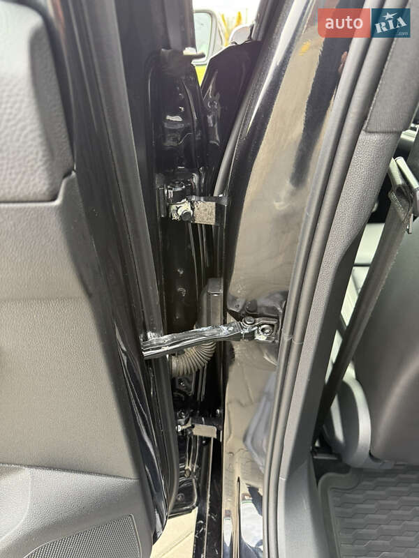 Седан Volkswagen Passat 2022 в Луцьку