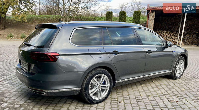 Универсал Volkswagen Passat 2016 в Рогатине