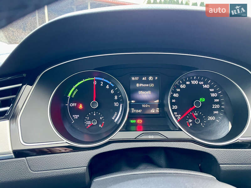 Универсал Volkswagen Passat 2016 в Рогатине