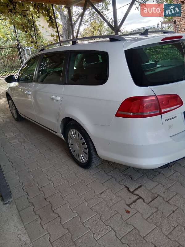 Універсал Volkswagen Passat 2013 в Ужгороді фото 5 Універсал Volkswagen Passat 2013 в Ужгороді
