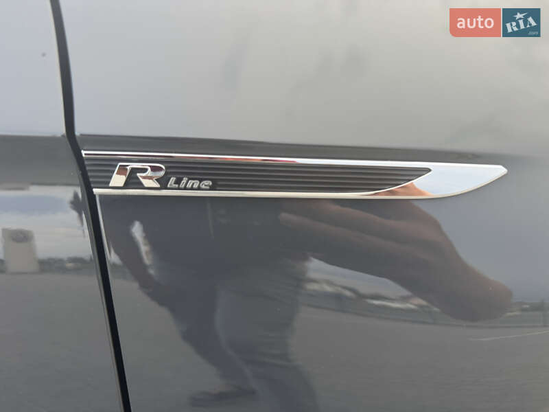 Универсал Volkswagen Passat 2021 в Луцке