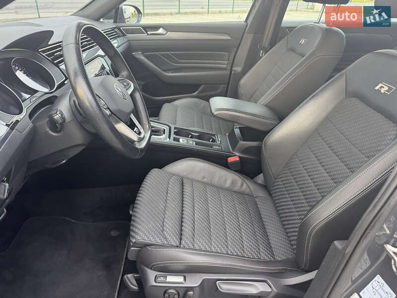 Универсал Volkswagen Passat 2021 в Луцке