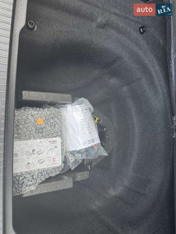 Универсал Volkswagen Passat 2021 в Луцке