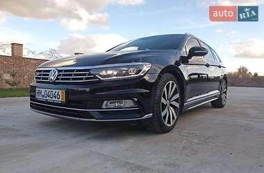 Универсал Volkswagen Passat 2017 в Житомире