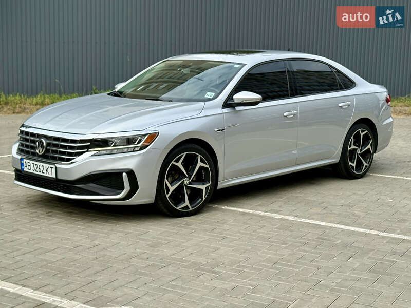 Седан Volkswagen Passat 2020 в Житомирі