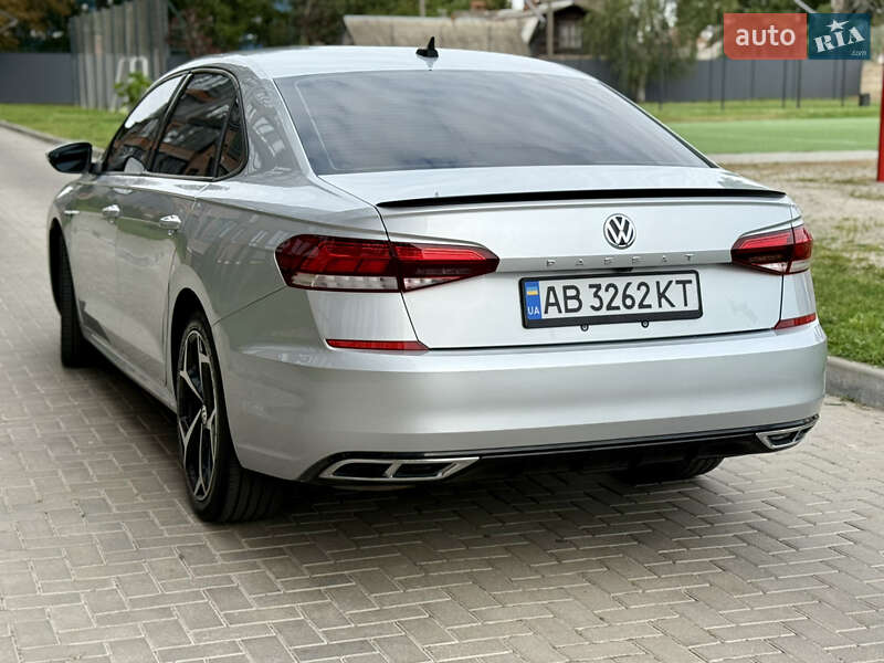 Седан Volkswagen Passat 2020 в Житомирі