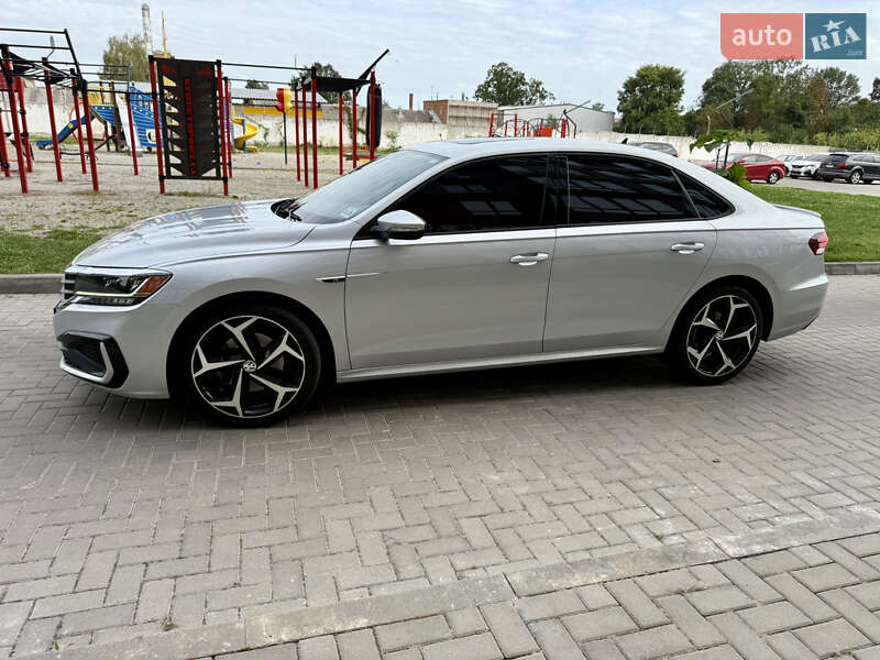 Седан Volkswagen Passat 2020 в Житомирі