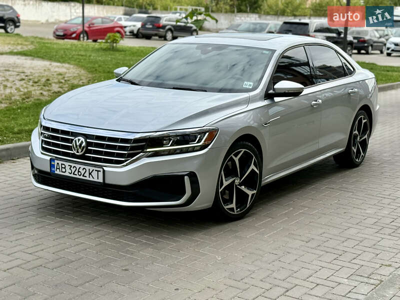 Седан Volkswagen Passat 2020 в Житомирі