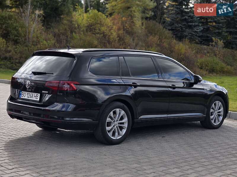 Універсал Volkswagen Passat 2015 в Тернополі
