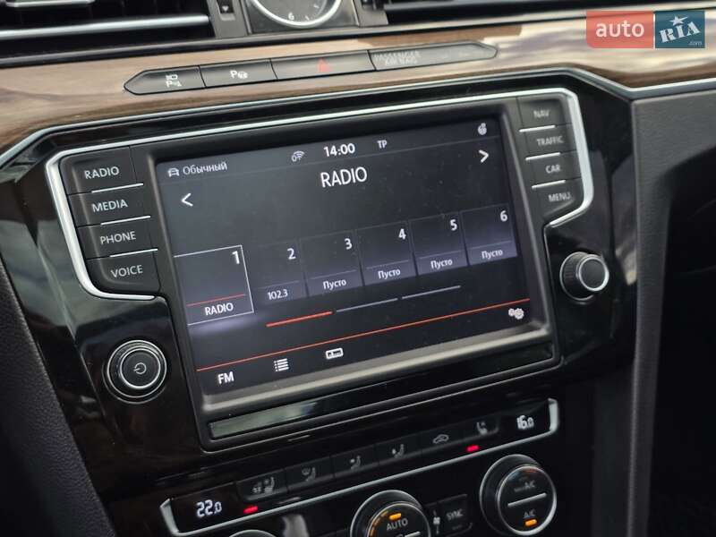 Універсал Volkswagen Passat 2015 в Тернополі