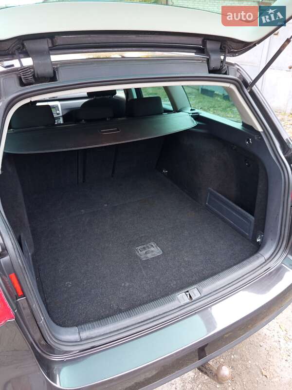 Универсал Volkswagen Passat 2005 в Харькове