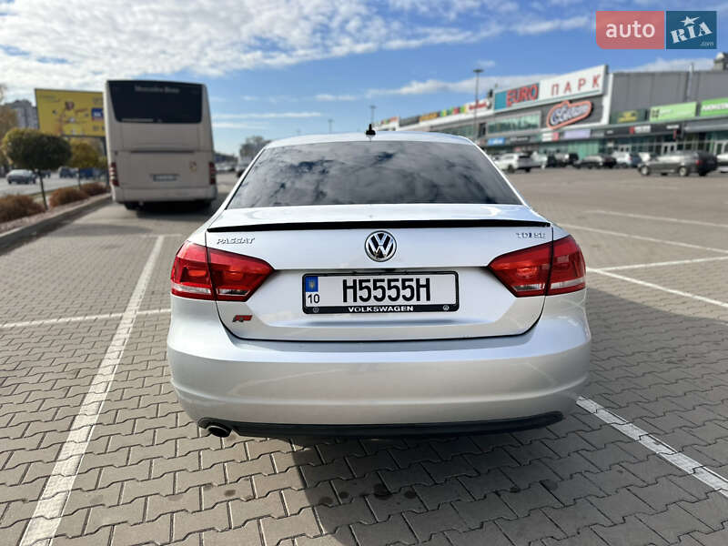 Седан Volkswagen Passat 2013 в Софиевской Борщаговке