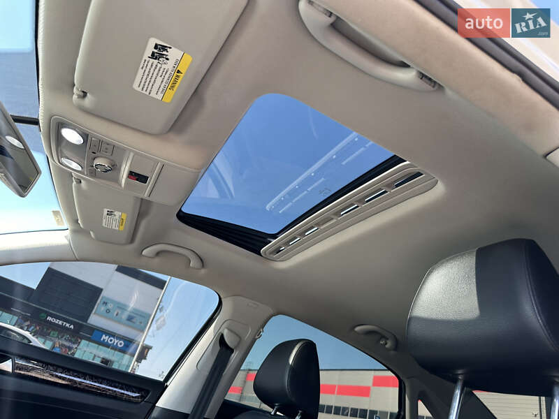 Седан Volkswagen Passat 2013 в Софиевской Борщаговке