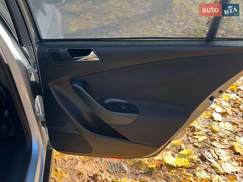 Седан Volkswagen Passat 2008 в Киеве