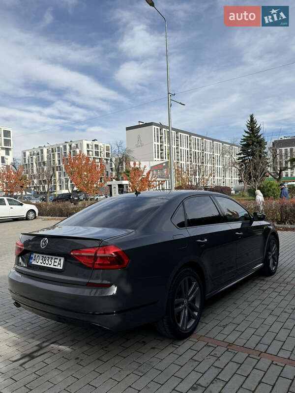 Седан Volkswagen Passat 2016 в Ужгороде